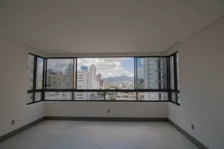 Apartamento com 3 Quartos à venda, 130m² no Centro, Balneário Camboriú