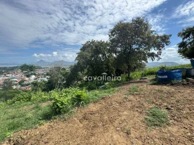 Lote/Terreno à venda, 501m² no Jacaroá, Maricá