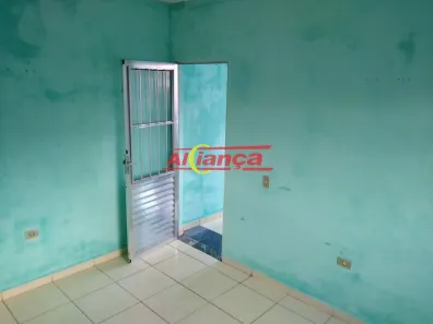 Casa com 1 Quarto para alugar, 50m² no Jardim do Triunfo, Guarulhos