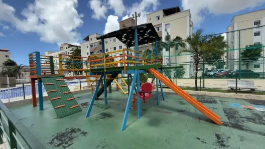 Apartamento com 2 Quartos para alugar, 47m² no Coaçu, Fortaleza