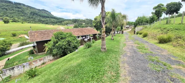 Fazenda/Sítio com 6 Quartos à venda, 60000m² no , Alfredo Wagner