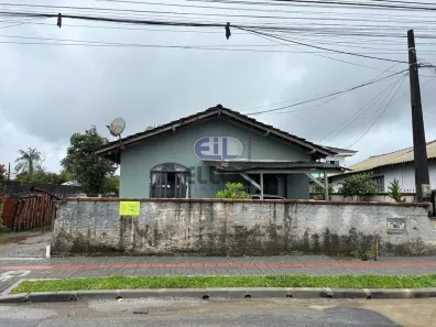 Casa com 2 Quartos à venda, 115m² no Vila Nova, Joinville