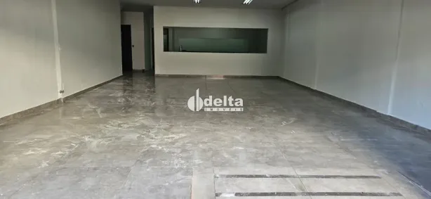 Ponto Comercial para alugar, 166m² no Centro, Uberlândia