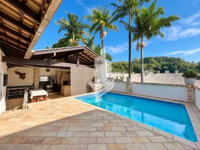 Casa com 3 Quartos para alugar, 300m² no Itoupava Seca, Blumenau