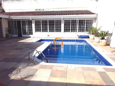 Casa com 4 Quartos à venda, 330m² no Jardim Itaperi, Atibaia