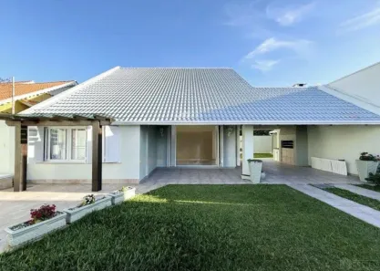 Casa com 5 Quartos à venda, 590m² no Tramandaí, Tramandaí