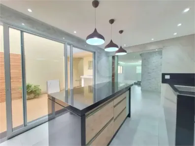 Sobrado com 2 Quartos à venda, 171m² no Laranjeiras, Caieiras