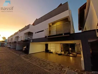 Casa de Condomínio com 3 Quartos à venda, 250m² no Jardim Armênia, Mogi das Cruzes
