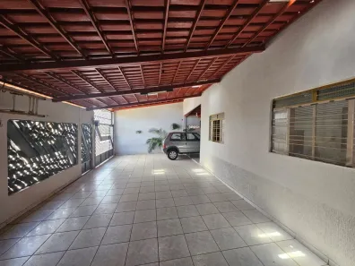 Casa com 3 Quartos à venda, 260m² no Cidade Jardim, Goiânia