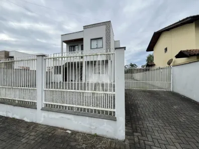 Apartamento com 1 Quarto para alugar, 26m² no Vila Nova, Joinville