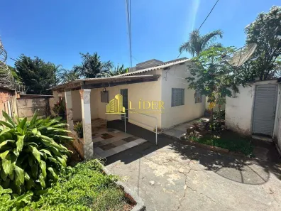 Casa com 2 Quartos à venda, 115m² no Saraiva, Uberlândia
