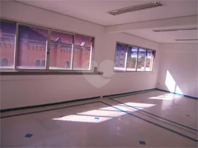 Sala Comercial para alugar, 143m² no Liberdade, São Paulo