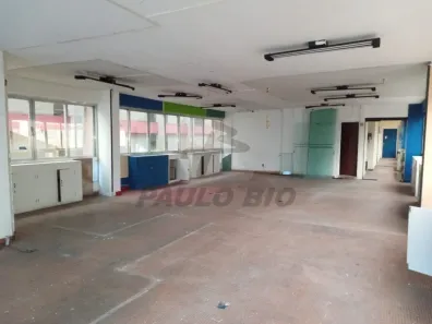 Prédio Comercial para alugar, 1900m² no Boqueirão, Santos