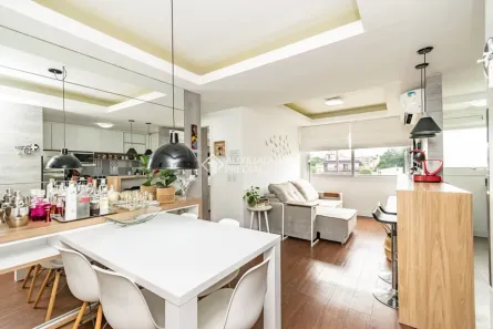 Apartamento com 2 Quartos à venda, 61m² no São Sebastião, Porto Alegre