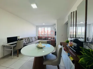 Apartamento com 3 Quartos à venda, 63m² no Loteamento Sumaré, Maringá