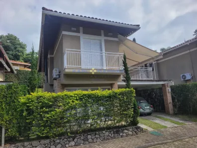 Casa de Condomínio com 4 Quartos à venda, 190m² no Nogueira, Petrópolis