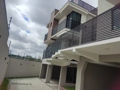 Sobrado com 3 Quartos à venda, 188m² no Tingui, Curitiba