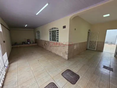 Casa com 3 Quartos à venda, 112m² no Samambaia Sul, Brasília