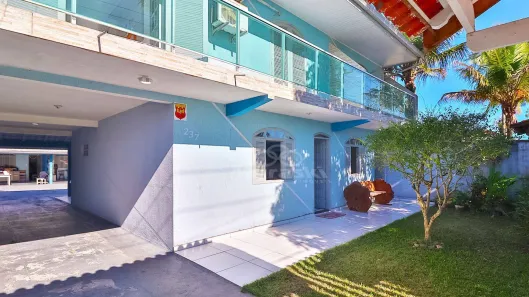 Sobrado com 12 Quartos à venda, 384m² no , Guaratuba