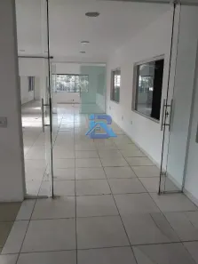 Prédio Comercial para alugar, 680m² no Jardim da Luz, Itatiba