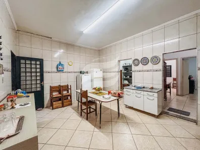 Casa com 4 Quartos à venda, 179m² no Higienópolis, Araçatuba