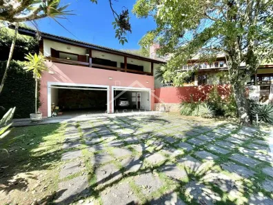 Casa com 5 Quartos à venda, 446m² no Águas da Fazendinha, Carapicuíba