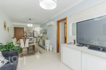 Apartamento com 3 Quartos à venda, 90m² no Passo da Areia, Porto Alegre