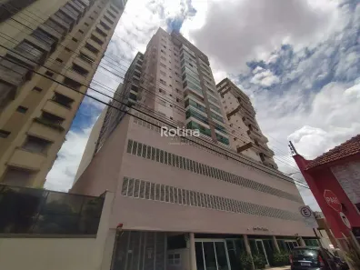 Apartamento com 1 Quarto para alugar, 50m² no Centro, Uberlândia