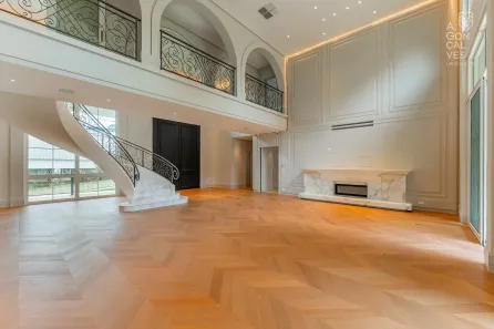 Casa de Condomínio com 4 Quartos à venda, 1050m² no Campo Comprido, Curitiba
