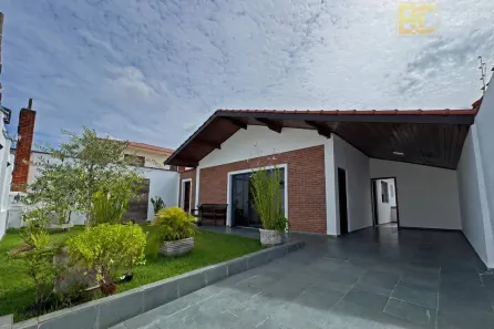 Casa com 3 Quartos à venda, 144m² no Balneário Stella Maris, Peruíbe