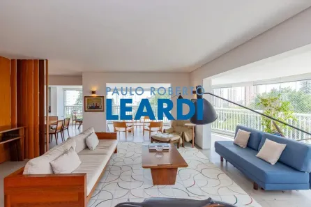 Apartamento com 4 Quartos à venda, 246m² no Vila Sofia, São Paulo