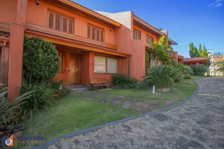 Casa de Condomínio com 4 Quartos à venda, 286m² no Cristal, Porto Alegre