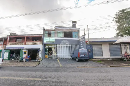 Sobrado com 3 Quartos à venda, 200m² no Umbará, Curitiba