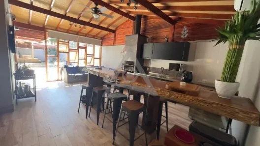 Casa de Condomínio com 3 Quartos à venda, 190m² no Parque Imperador, Campinas