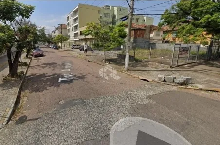 Lote/Terreno com 1 Quarto à venda, 400m² no Floresta, Porto Alegre
