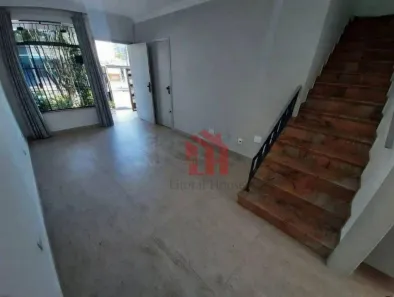 Sobrado com 3 Quartos à venda, 150m² no Vila Mathias, Santos