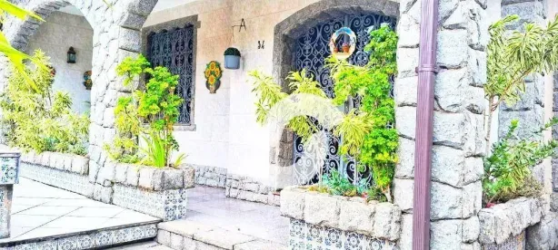 Casa com 4 Quartos à venda, 333m² no Fonseca, Niterói