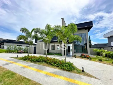 Casa de Condomínio com 4 Quartos à venda, 396m² no Condomínio do Lago 1ª Etapa, Goiânia