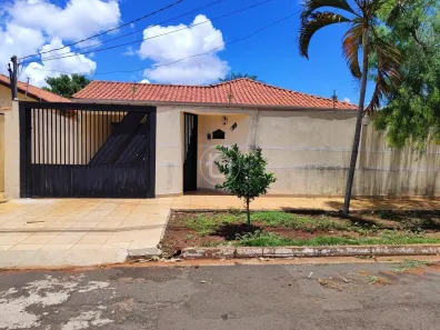 Casa com 3 Quartos à venda, 99m² no Carandá Bosque, Campo Grande