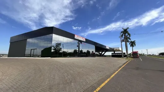 Galpão/Depósito/Armazém para alugar, 3042m² no Contorno Norte, Ibiporã