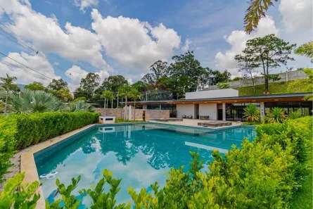 Casa de Condomínio com 4 Quartos à venda, 246m² no Vila Santista, Atibaia