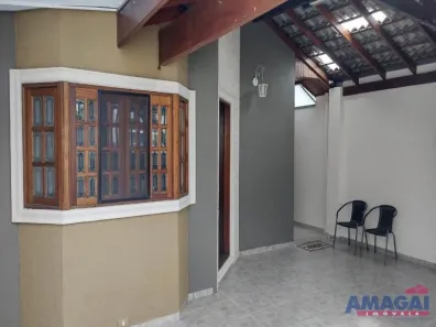 Casa com 2 Quartos à venda, 114m² no Loteamento Villa Branca, Jacareí