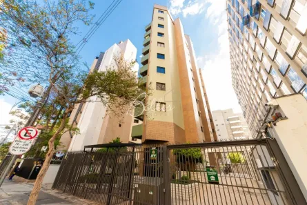 Apartamento com 2 Quartos para alugar, 117m² no Centro, Curitiba