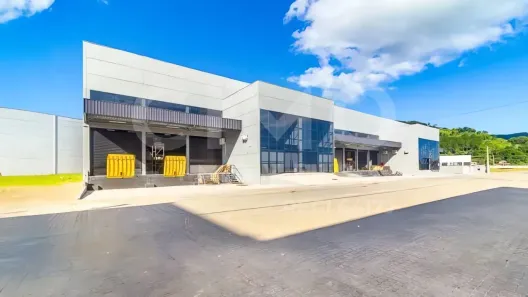 Galpão/Depósito/Armazém à venda, 2250m² no Alto Perequê, Porto Belo
