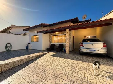 Casa com 3 Quartos à venda, 129m² no Bal Tres Marias, Peruíbe
