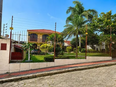Casa com 3 Quartos à venda, 246m² no Bela Vista, São José
