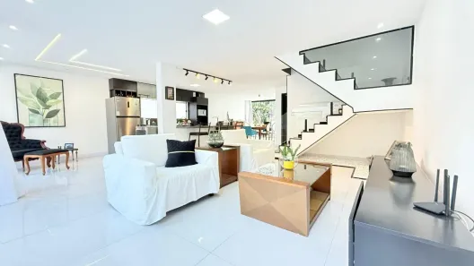 Casa com 4 Quartos à venda, 235m² no Mata Paca, Niterói