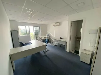 Sala Comercial à venda, 32m² no Santo Amaro, São Paulo