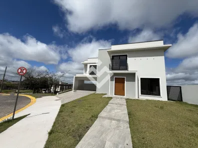 Casa de Condomínio com 3 Quartos à venda, 197m² no Tomazetti, Santa Maria
