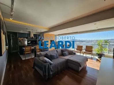 Apartamento com 2 Quartos à venda, 96m² no Vila Anastácio, São Paulo